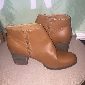 Brown ankle high zipper boots